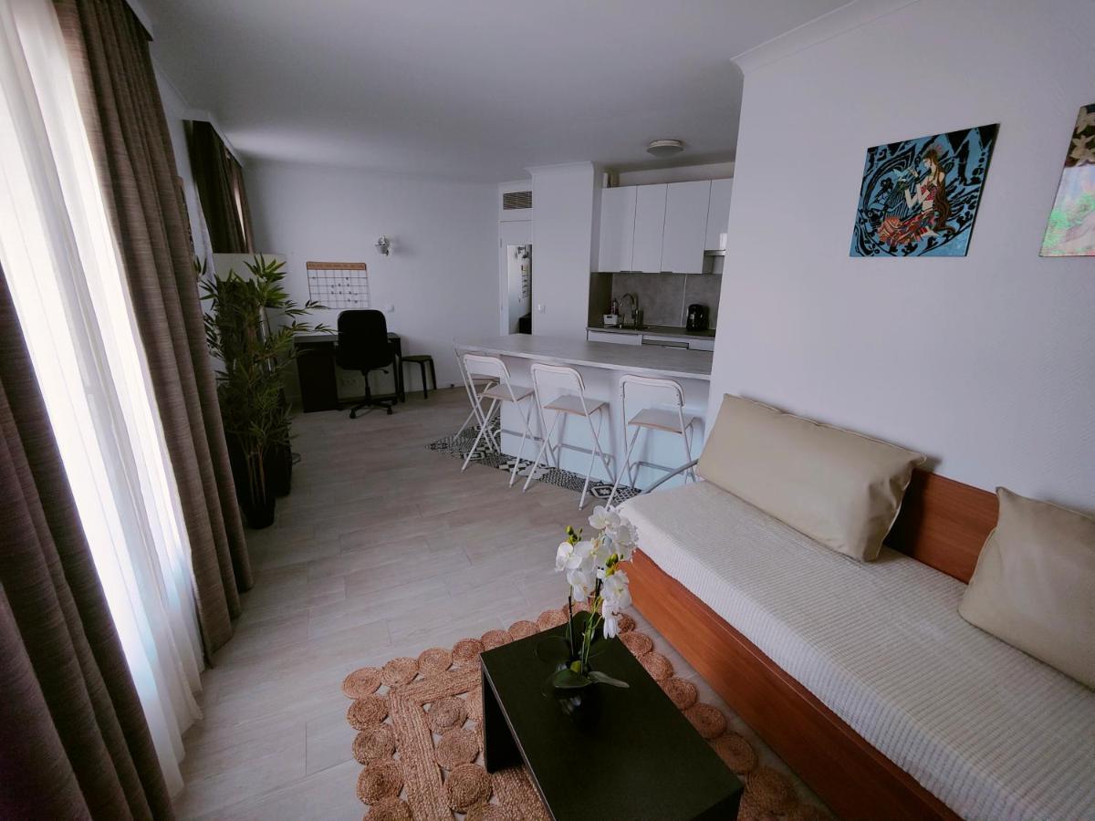 Incroyable T2 La Defense - Parking Gratuit Apartment Courbevoie Luaran gambar
