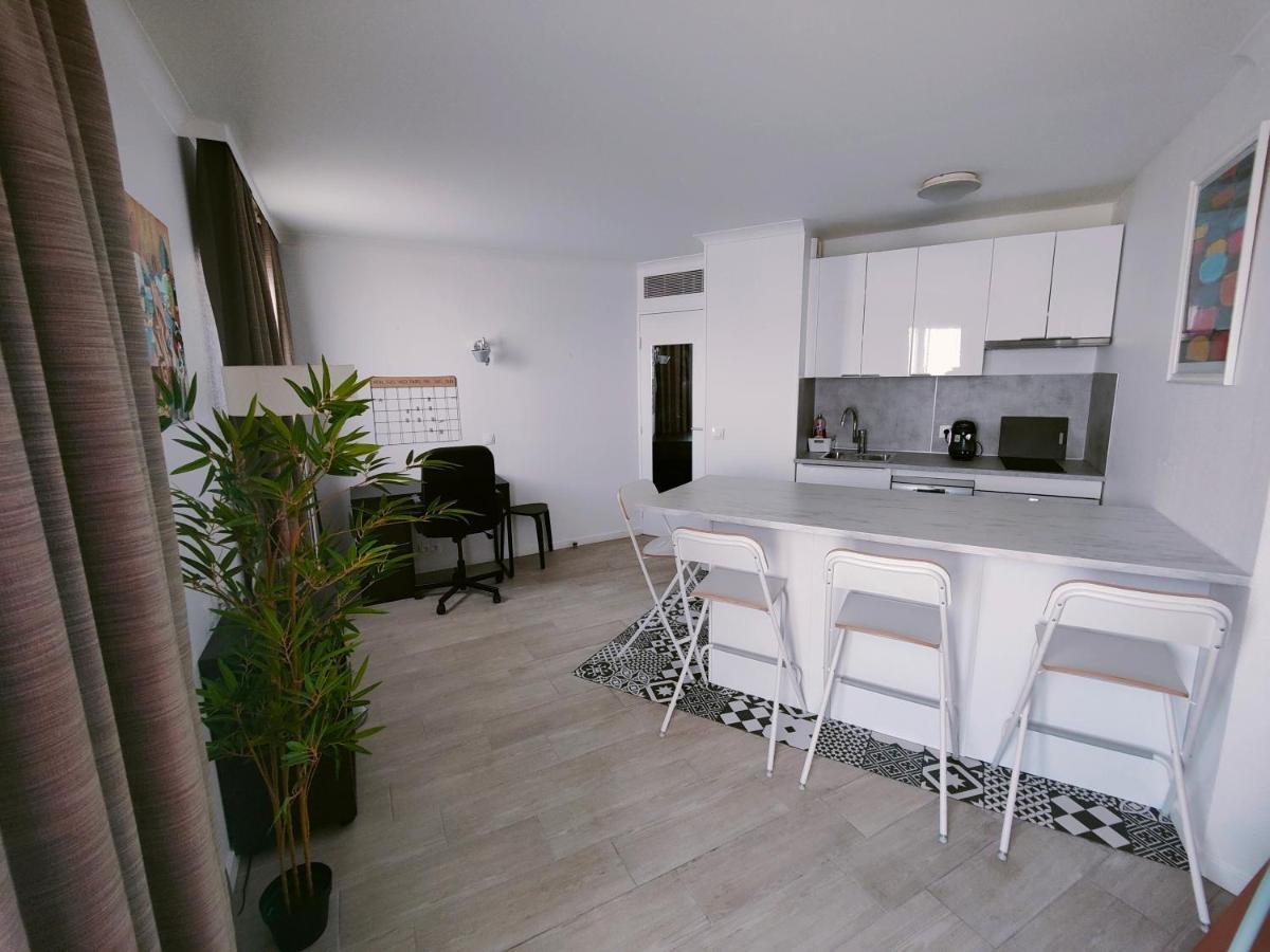 Incroyable T2 La Defense - Parking Gratuit Apartment Courbevoie Luaran gambar