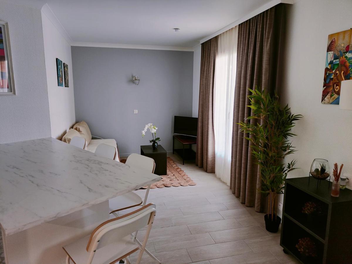 Incroyable T2 La Defense - Parking Gratuit Apartment Courbevoie Luaran gambar